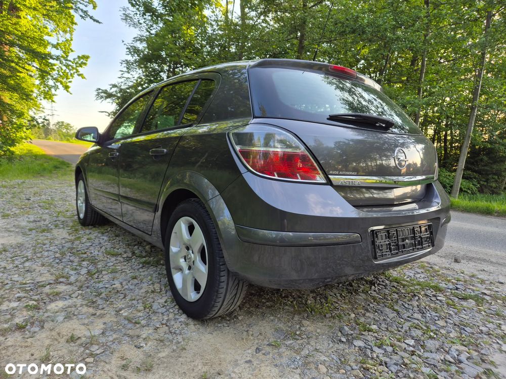 Opel Astra 1.6 Active - 18