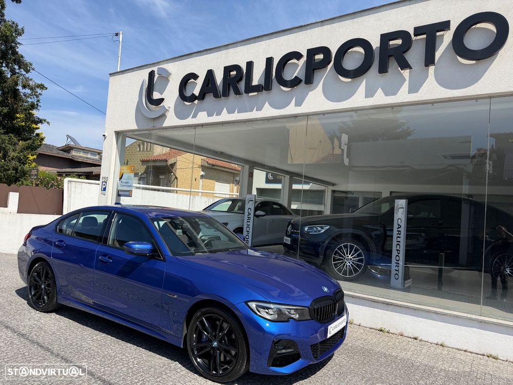 BMW 330 e Pack Desportivo M Auto - 1