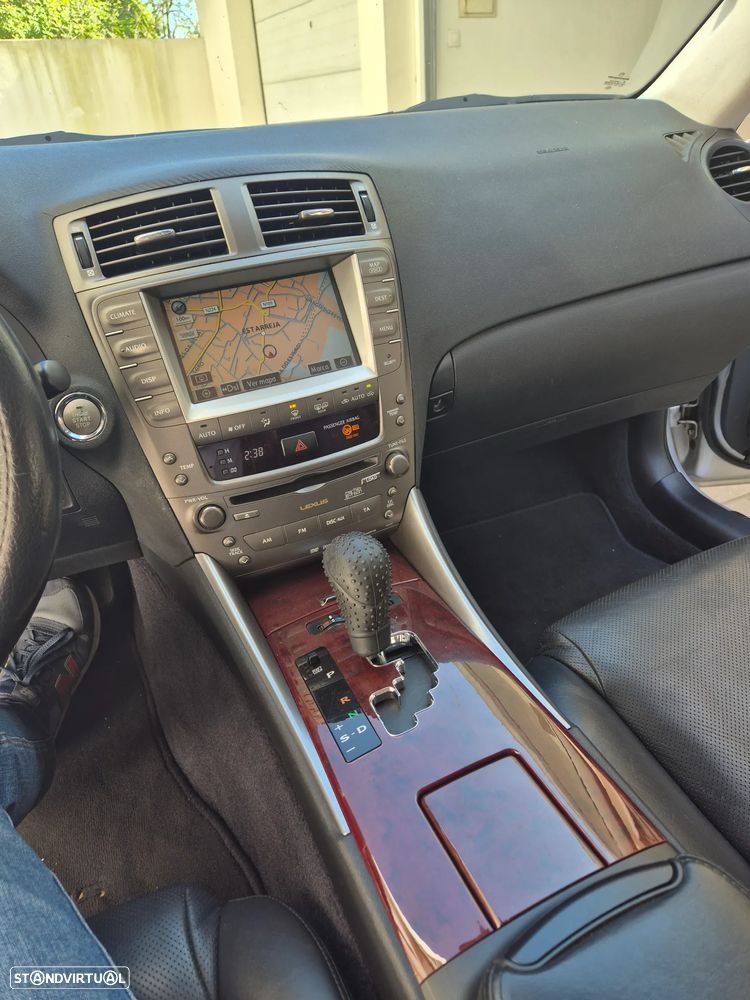 Lexus IS 250 2.5 VVTi Luxury 24 Aut. - 6