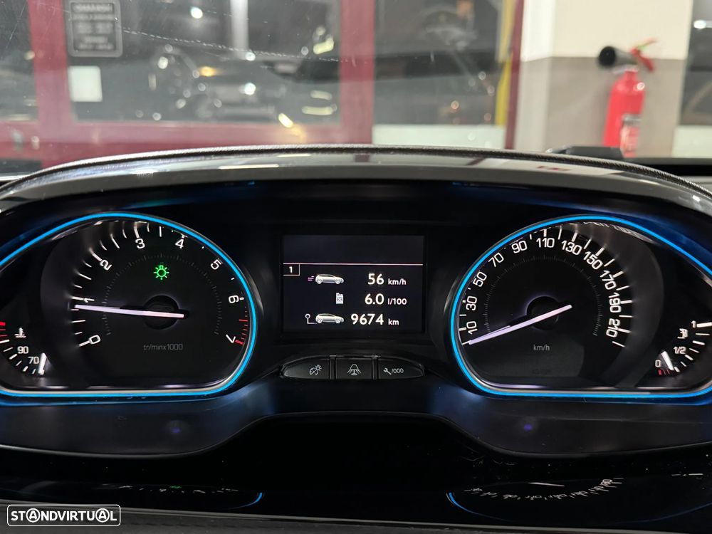 Peugeot 2008 PureTech 110 Stop&Start Allure - 13