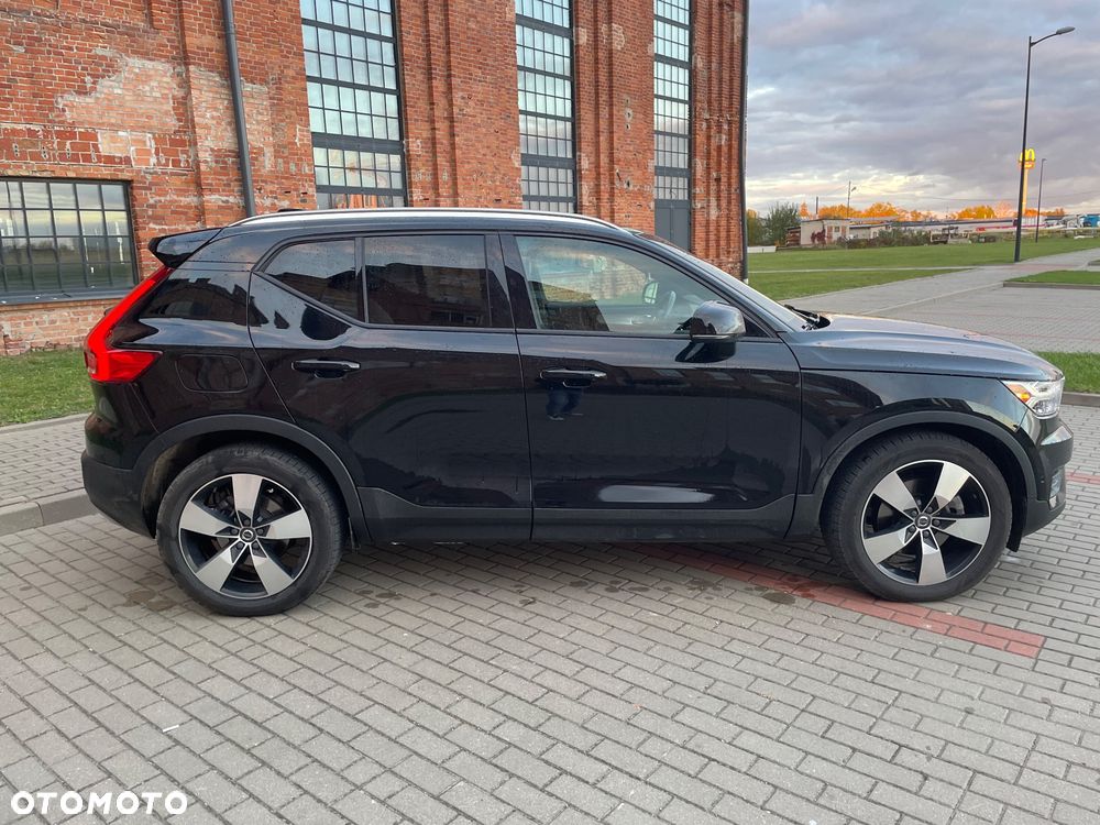 Volvo XC 40 T5 AWD Momentum - 5