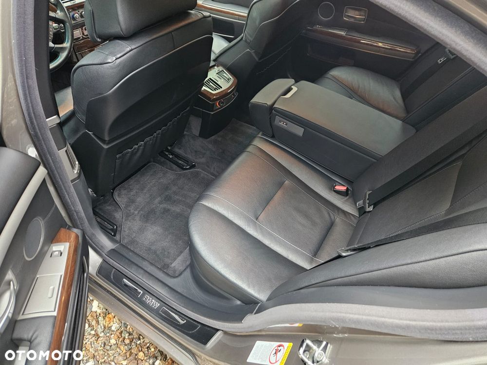 BMW Seria 7 730d - 8