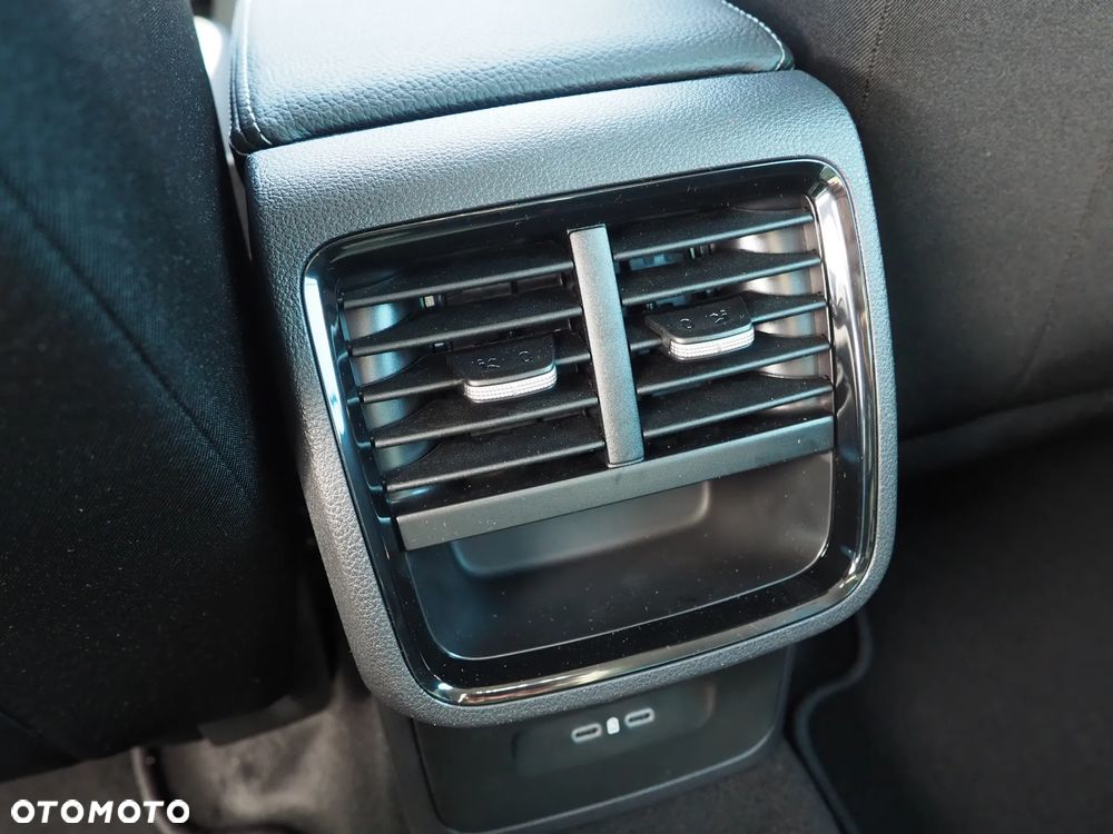 Skoda Octavia 1.5 TSI mHEV Drive Selection DSG - 9