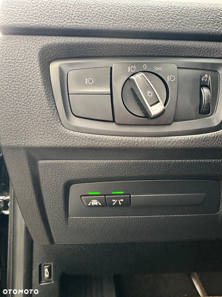 BMW Seria 2 230i Luxury Line - 19