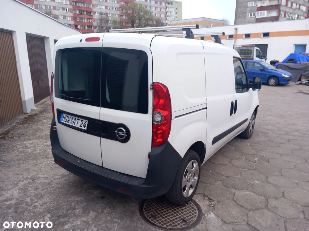 Opel COMBO - 12