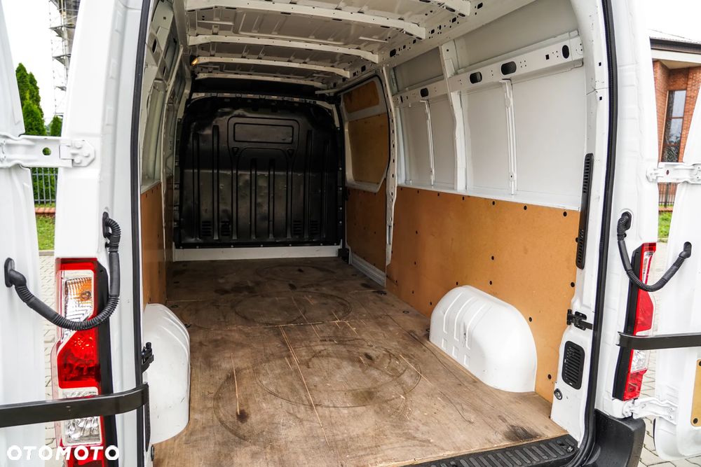 Renault Master III 130 L3H2 - 23