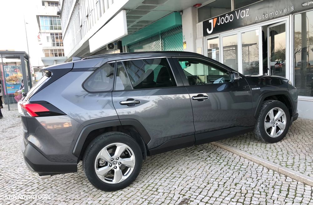 Toyota RAV4 2.5 HDF Exclusive P.Luxury - 6
