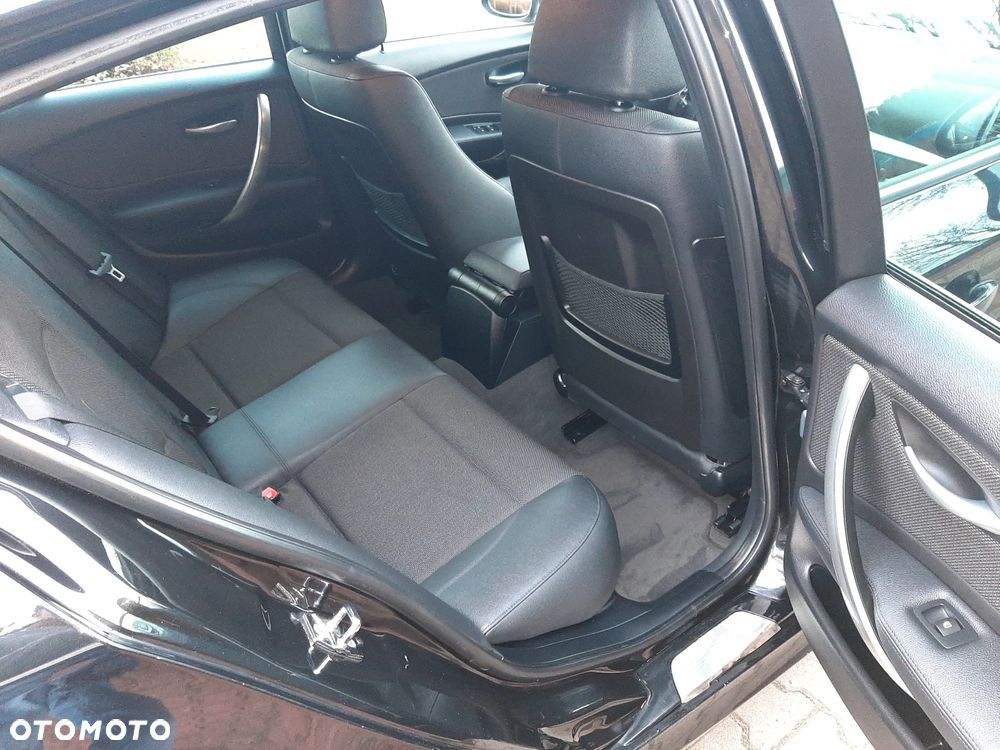 BMW Seria 1 118i Edition Sport - 13