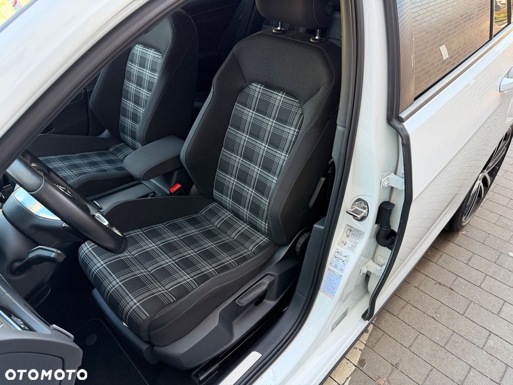 Volkswagen Golf GTD BlueMotion Technology - 19