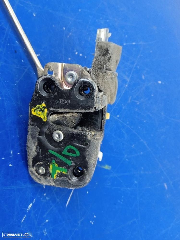 FECHADURA PORTA TRASEIRA DIREITA HYUNDAI ATOS 2001 -G4HC - 2
