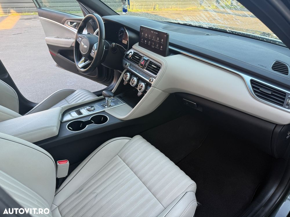 Genesis G70 - 10