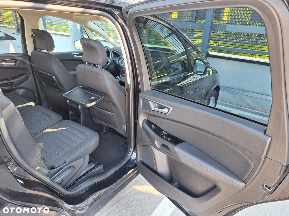 Ford Galaxy - 23