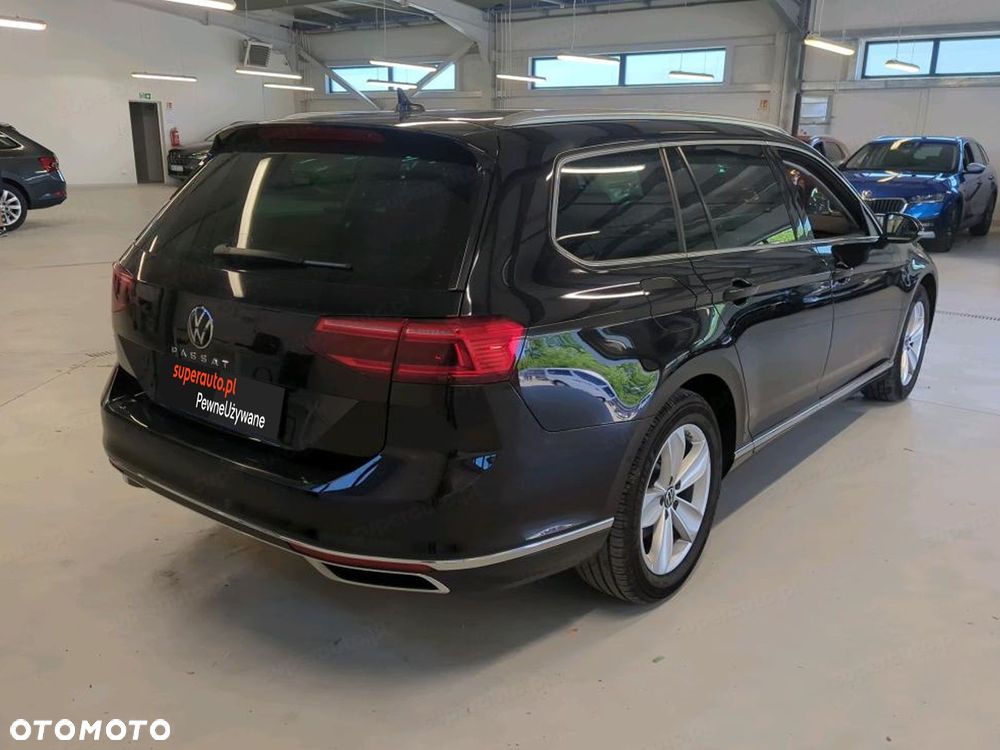 Volkswagen Passat 2.0 TSI Elegance DSG - 4