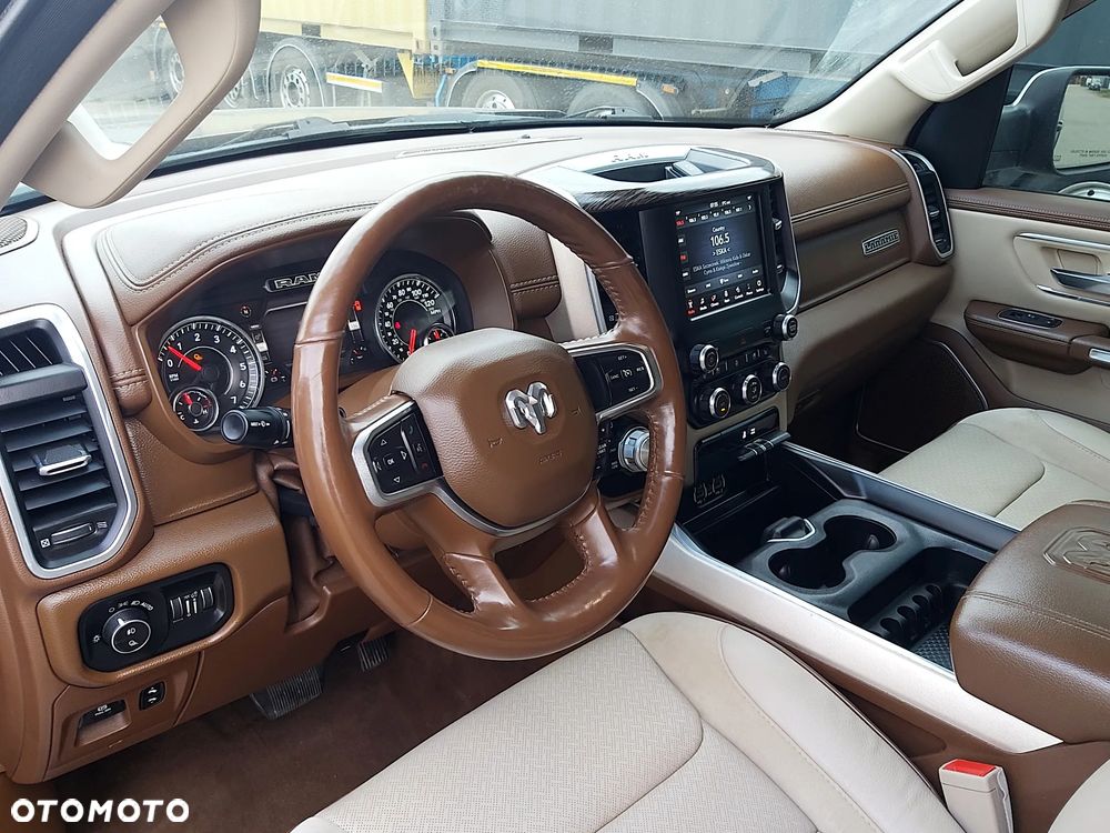 RAM 1500 Crew Cab Shortbed Laramie - 27