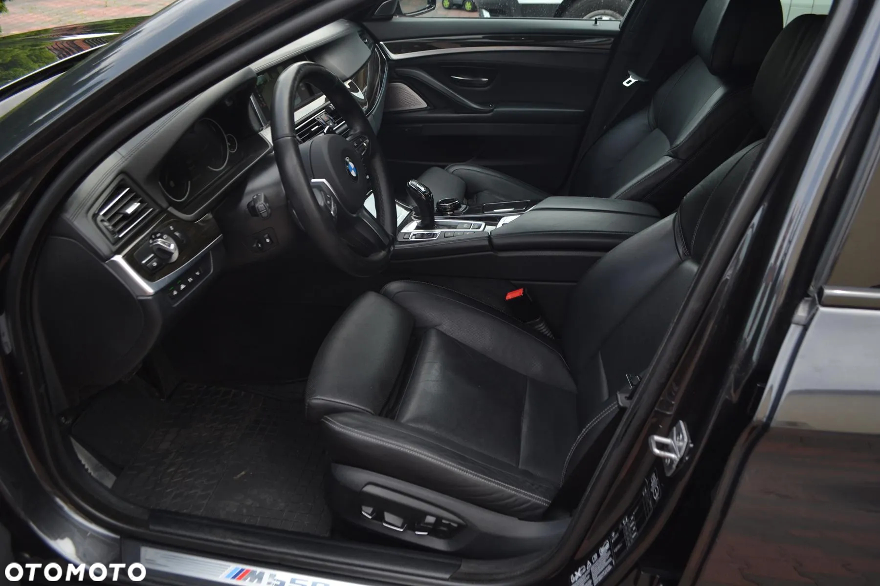 BMW Seria 5 M550d xDrive - 21