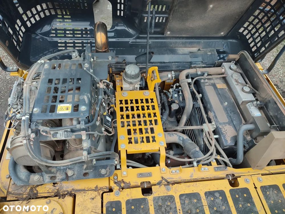 Komatsu PC 210 LC-11 - 19