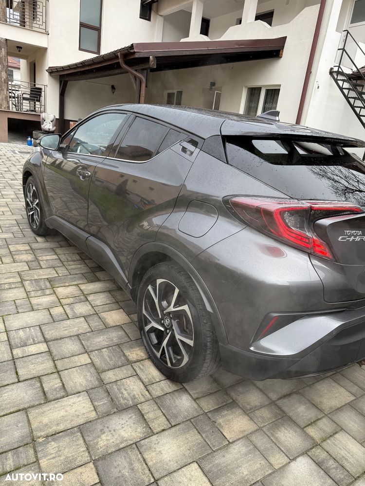 Toyota C-HR - 5