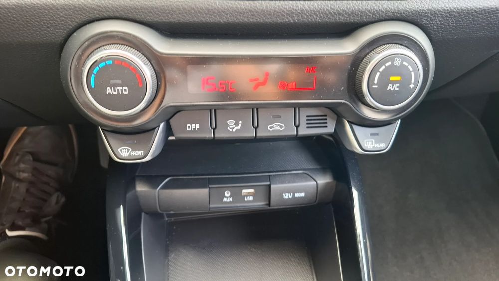 Kia Stonic 1.4 L - 10