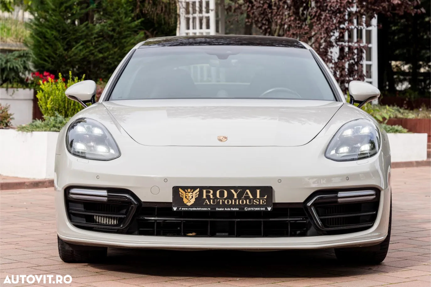Porsche Panamera 4S - 11