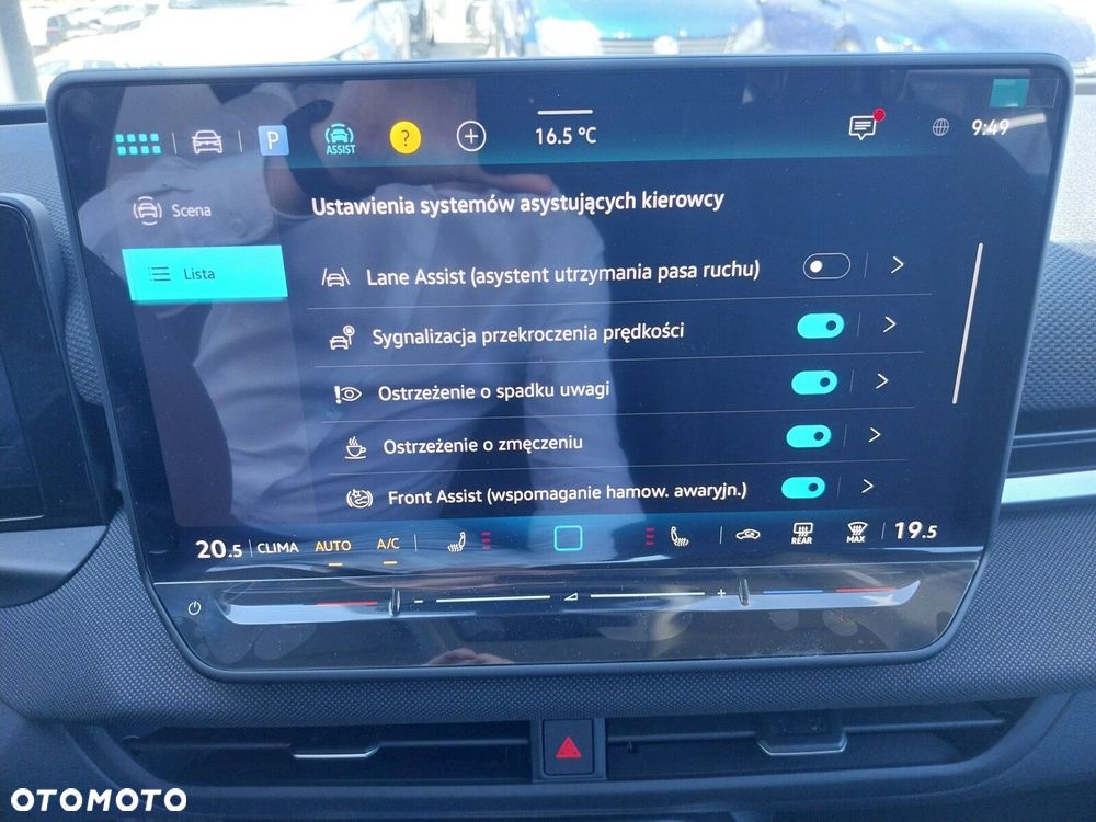 Volkswagen T-Roc - 11