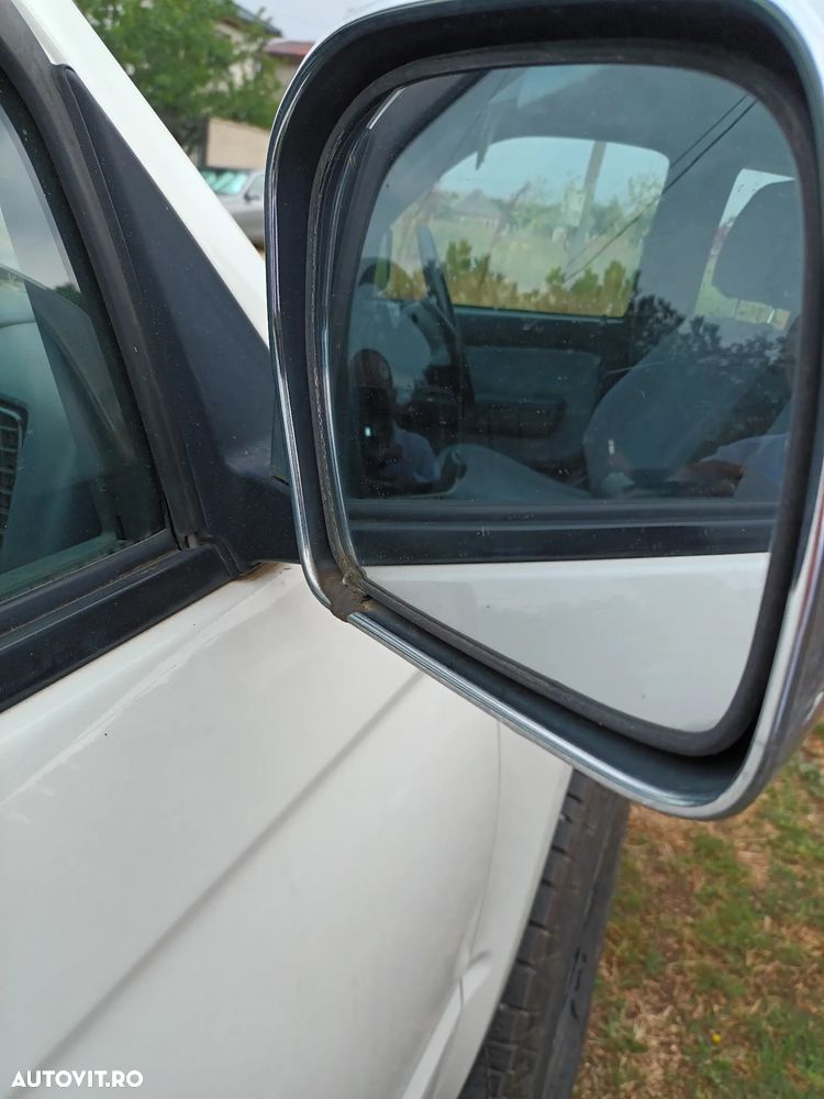Toyota Hilux - 16