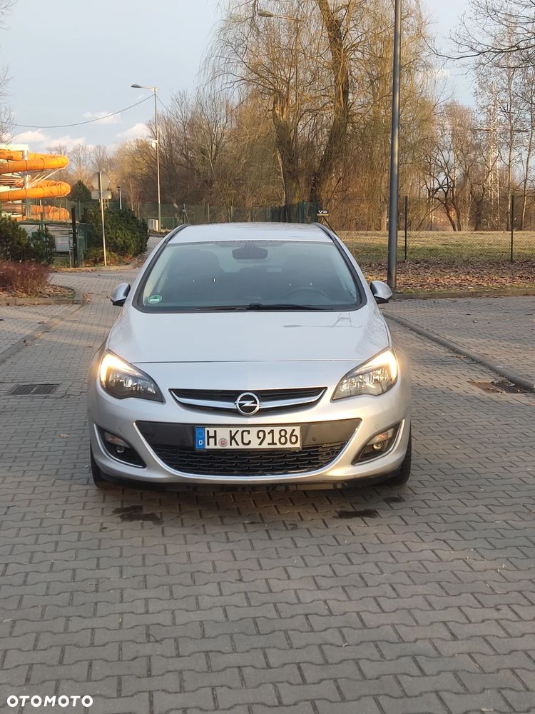Opel Astra 2.0 CDTI ecoFLEX Start/Stop Exklusiv - 2