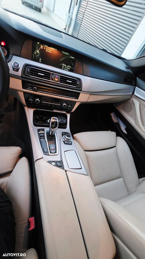 BMW Seria 5 525d Aut. Luxury Line - 21