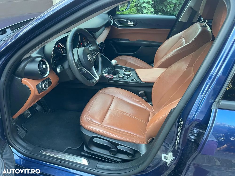 Alfa Romeo Giulia 2.2 JTDM - 5