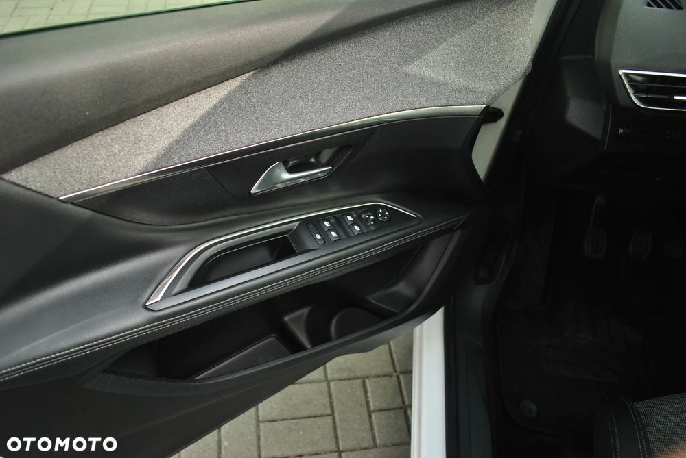 Peugeot 5008 BlueHDi 130 Allure - 10