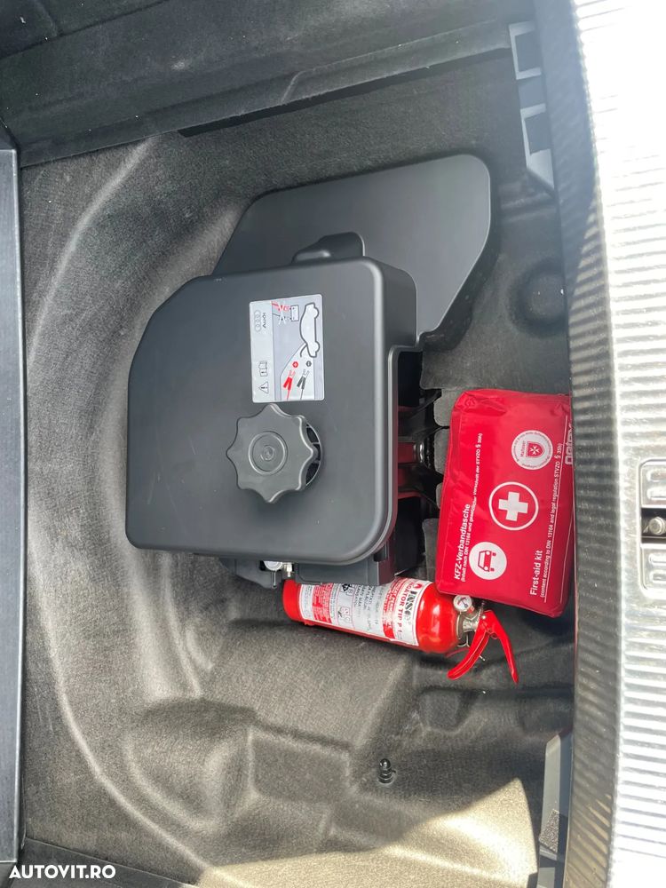 Audi A4 2.0 TDI Multitronic Avant - 12