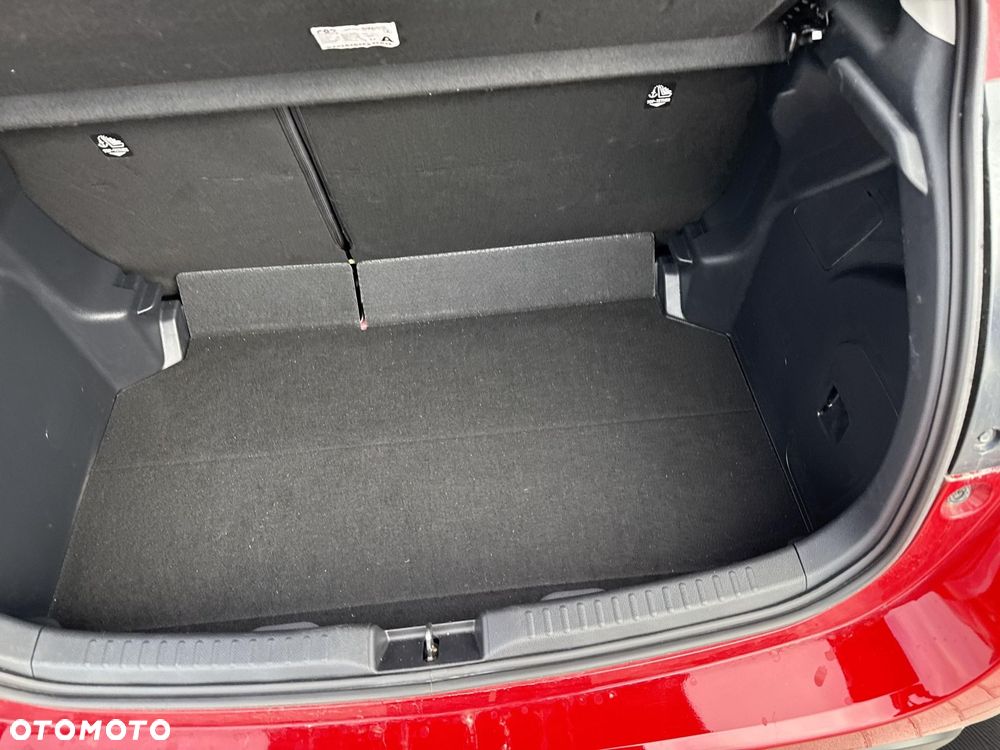 Toyota Yaris Hybrid 1.5 Comfort - 25