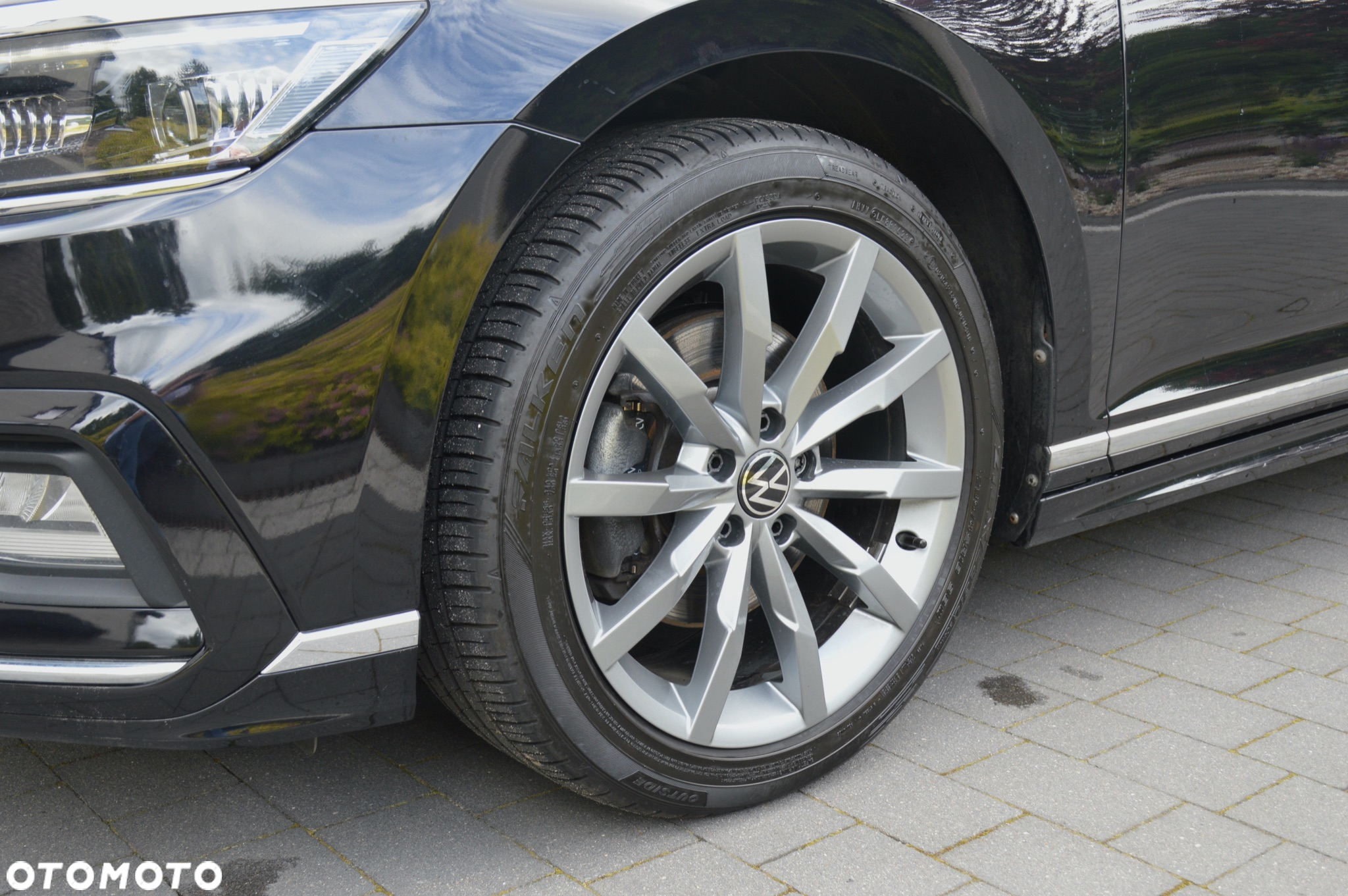 Volkswagen Passat Variant 2.0 TDI SCR DSG R-Line - 38