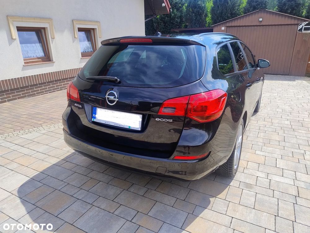 Opel Astra IV 1.4 Cosmo - 4
