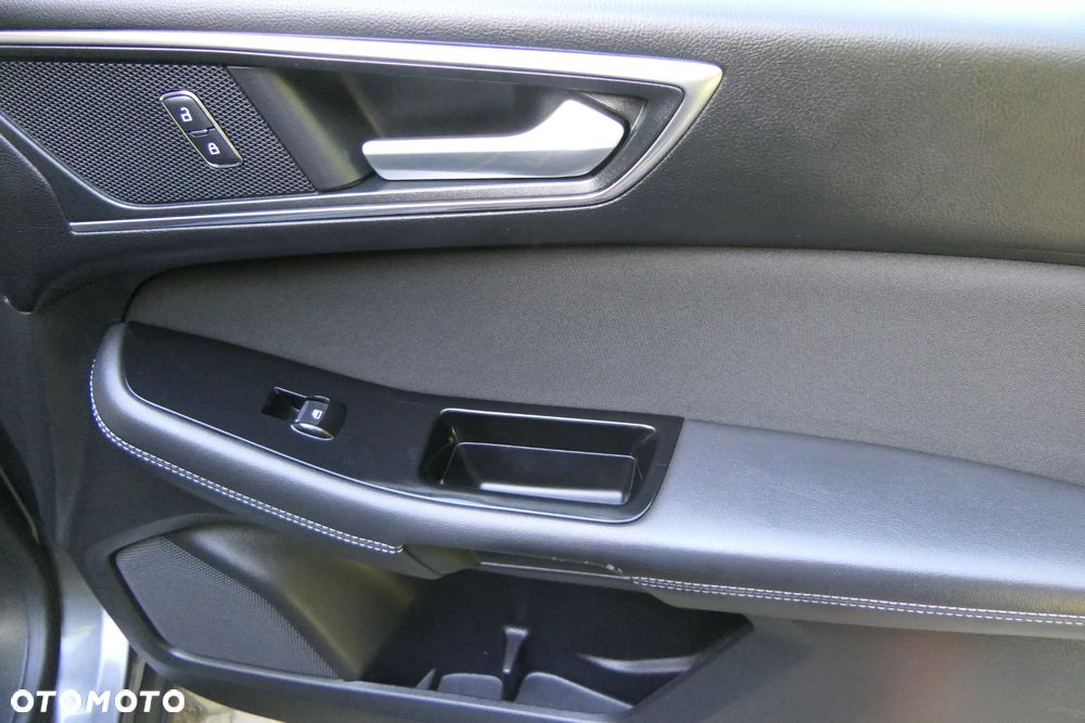 Ford S-Max 1.5 Eco Boost Start-Stopp Titanium - 33