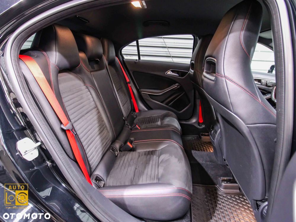 Mercedes-Benz Klasa A 45 AMG 4-Matic - 11