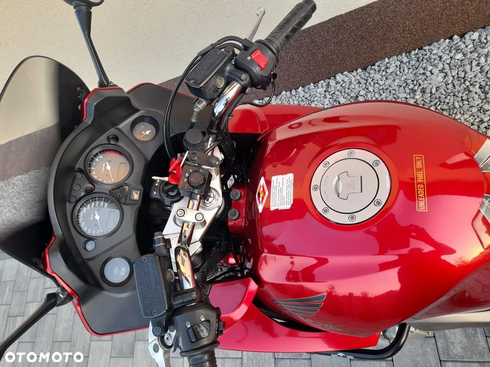 Honda CBF - 35