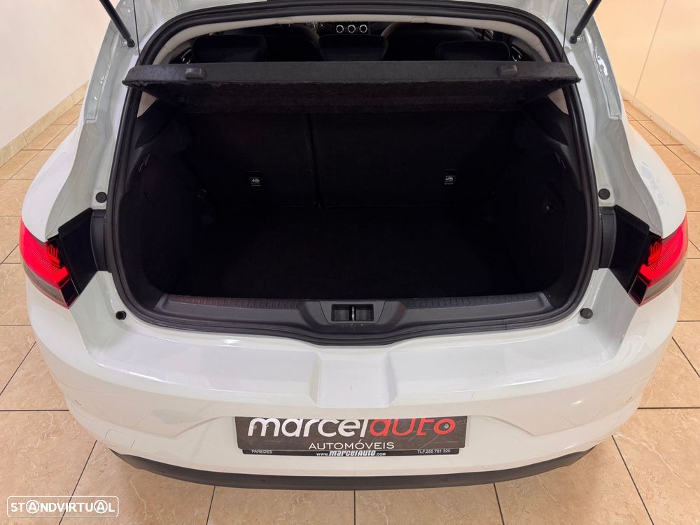 Renault Mégane 1.5 Blue dCi Intens - 9