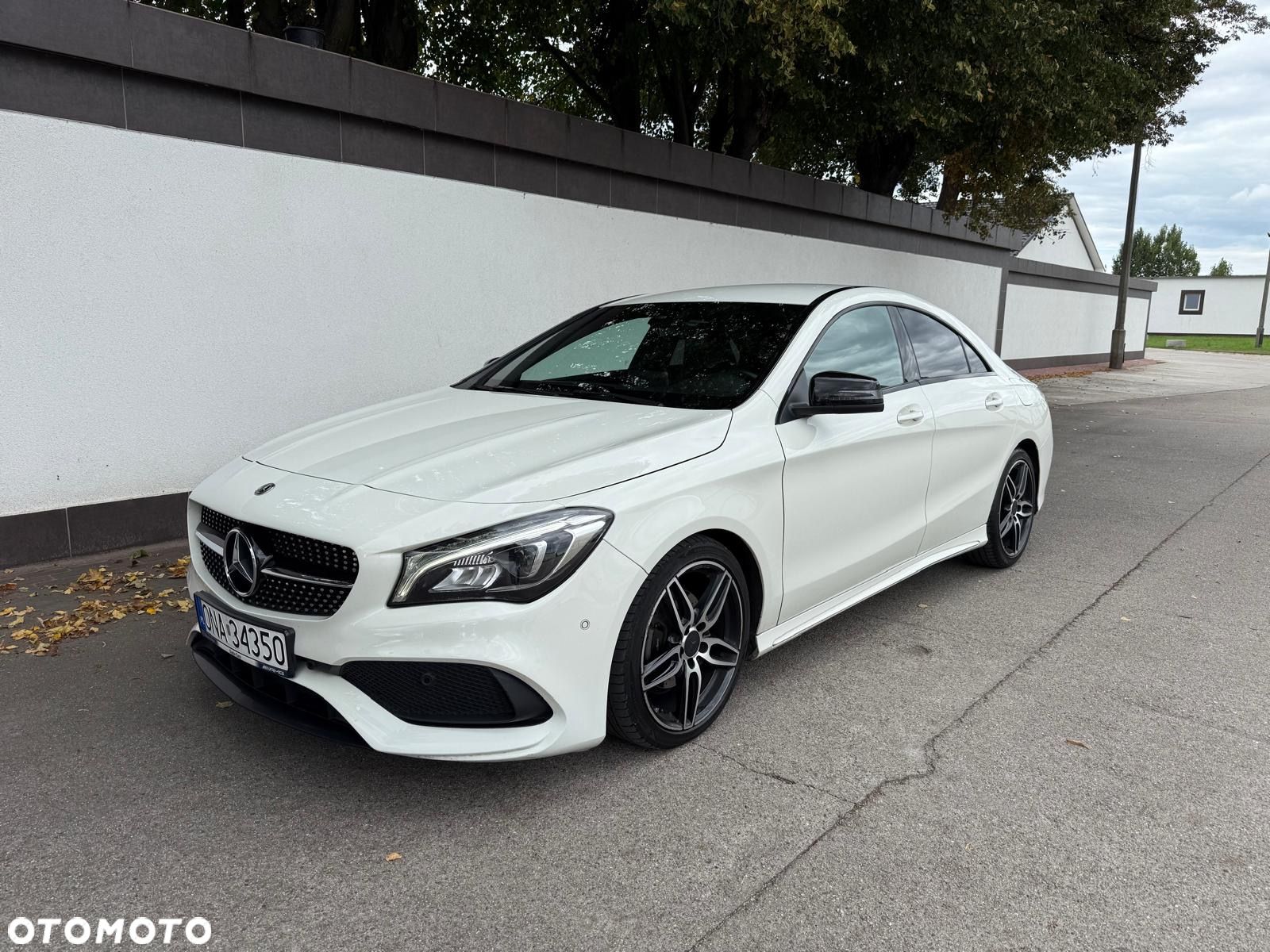 Mercedes-Benz CLA 200 7G-DCT AMG Line - 1