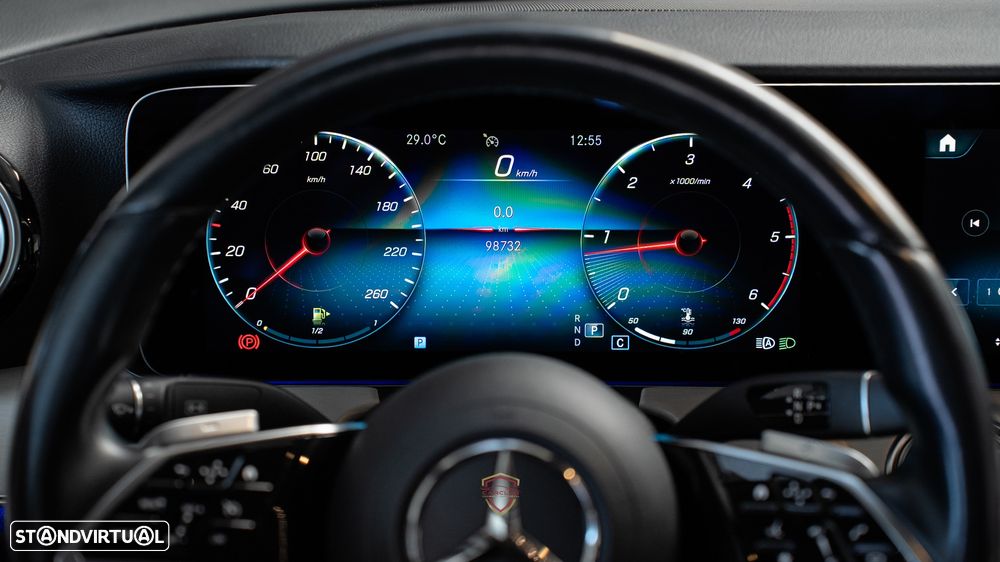 Mercedes-Benz E 220 d Avantgarde - 23