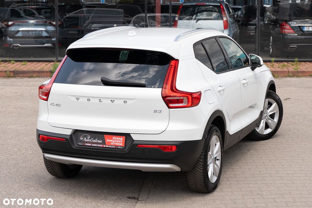 Volvo XC 40 B3 B DKG Plus Bright - 8