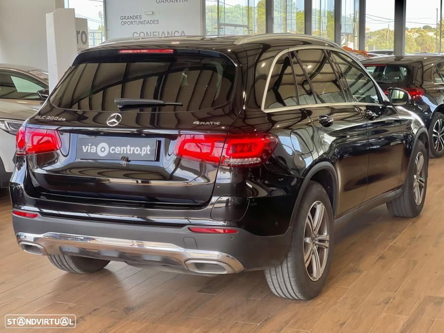 Mercedes-Benz GLC 300 e 4Matic - 2