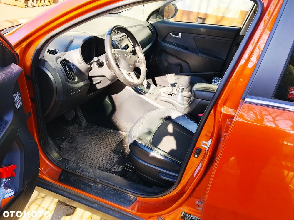 Kia Sportage 2.0 CRDI XL - 8