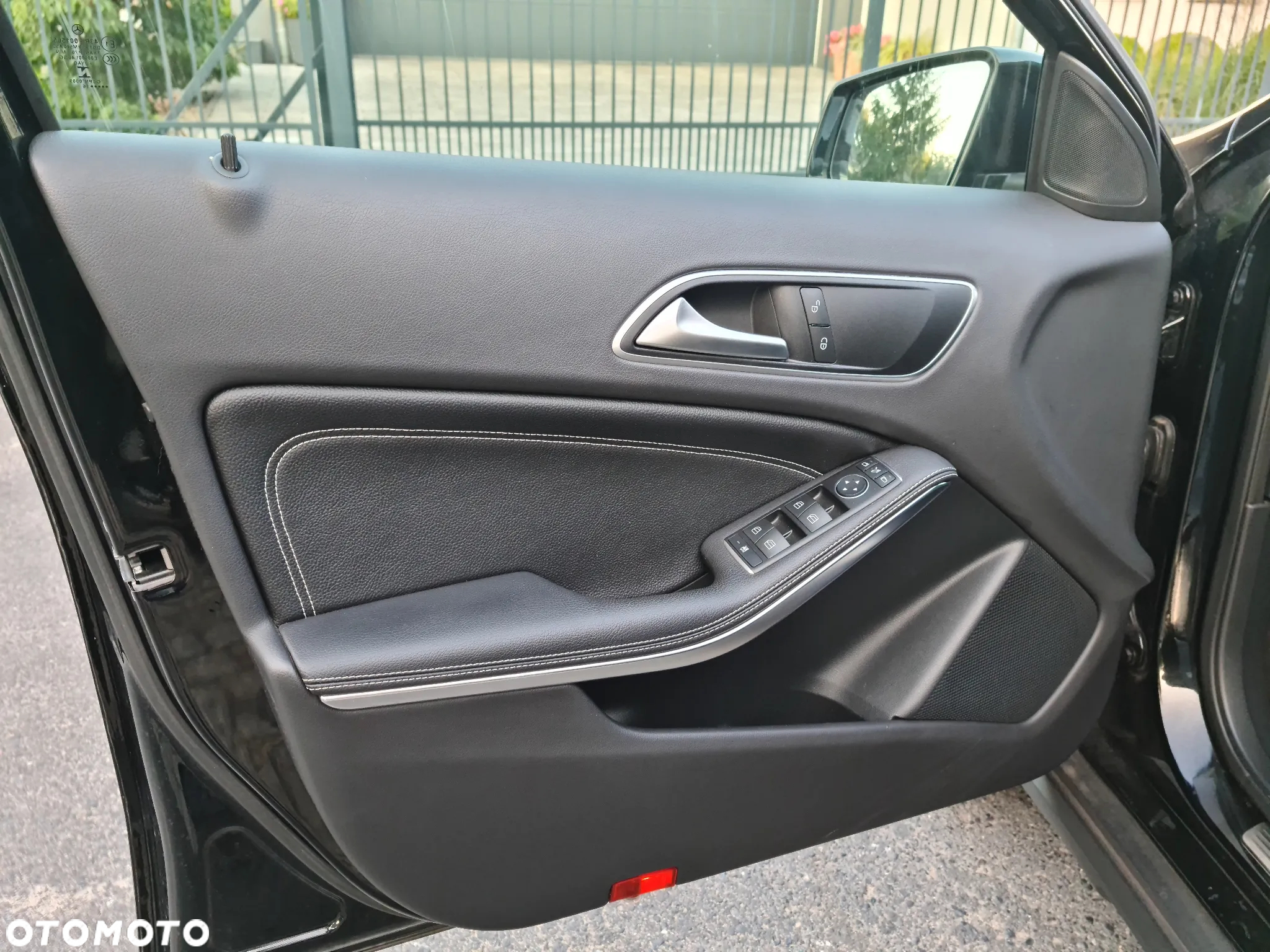 Mercedes-Benz GLA - 14