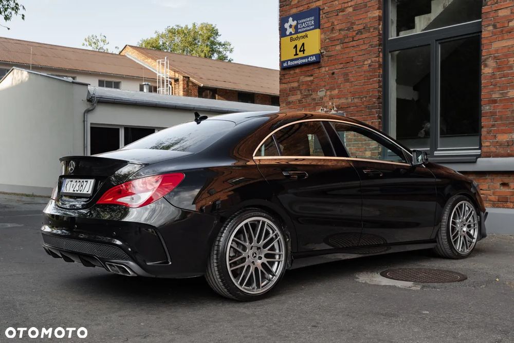 Mercedes-Benz CLA 250 4Matic 7G-DCT AMG Line - 7