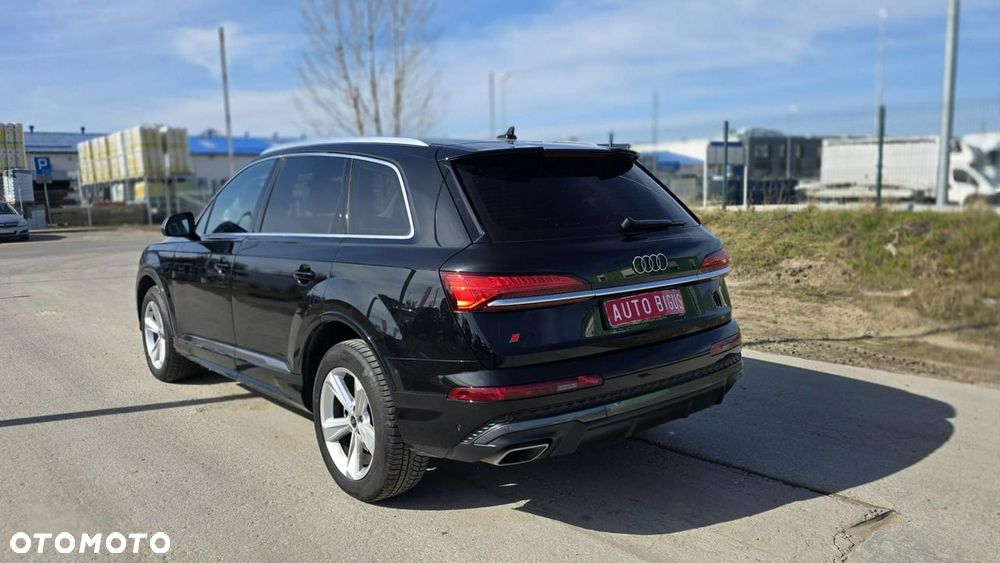 Audi Q7 - 7