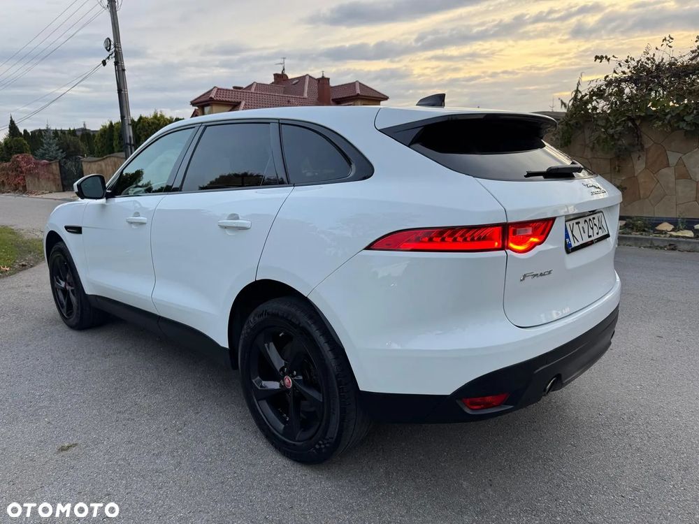 Jaguar F-Pace 30t AWD Prestige - 3