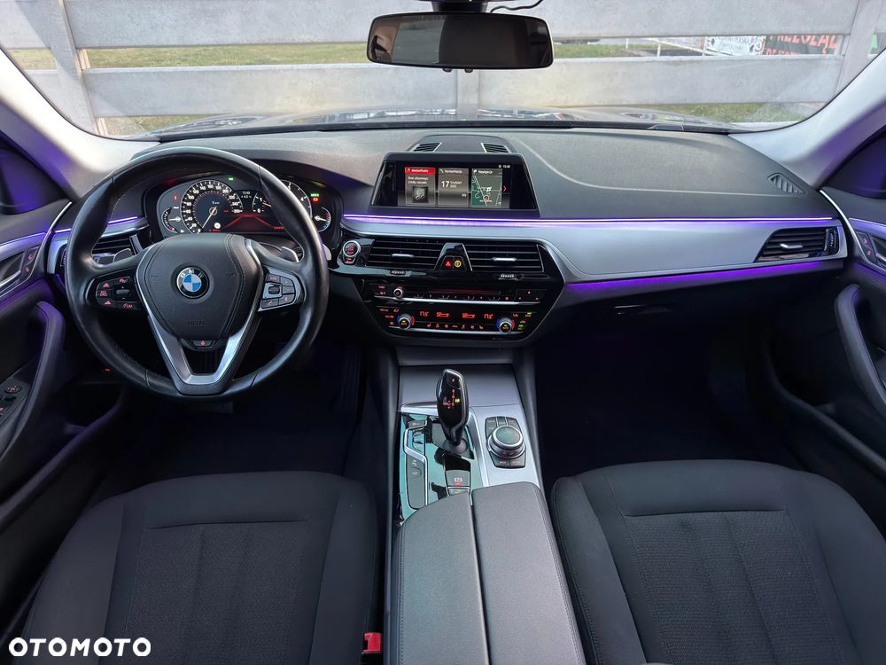 BMW Seria 5 520d - 5
