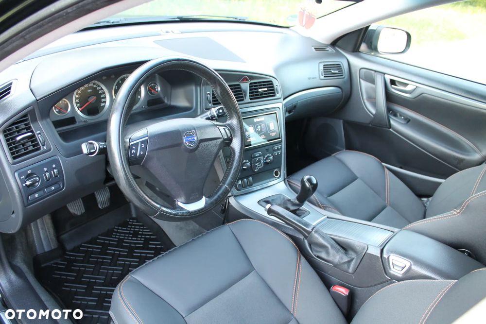 Volvo S60 2.4 Comfort - 23