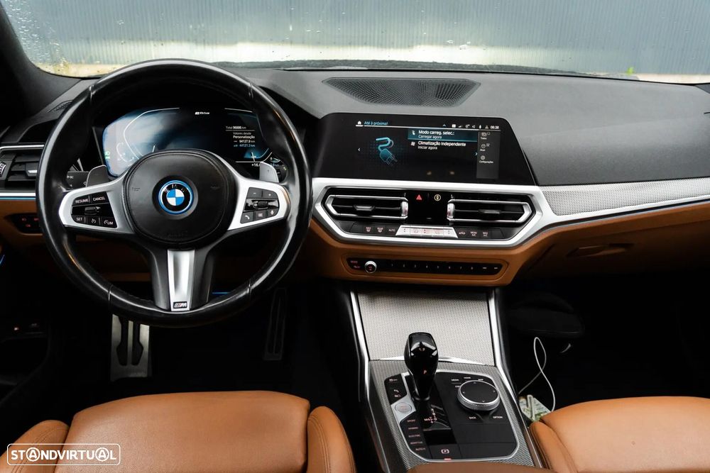 BMW 330 e Pack M Auto - 10
