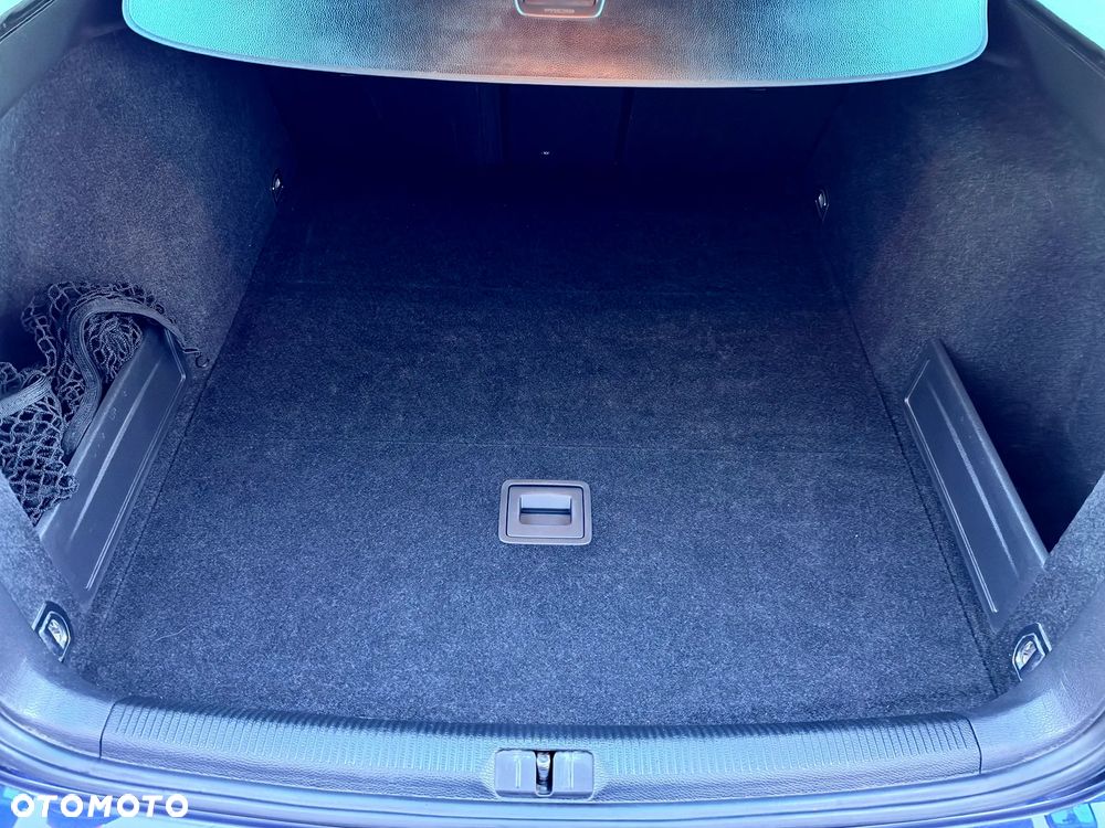 Volkswagen Passat Variant - 10